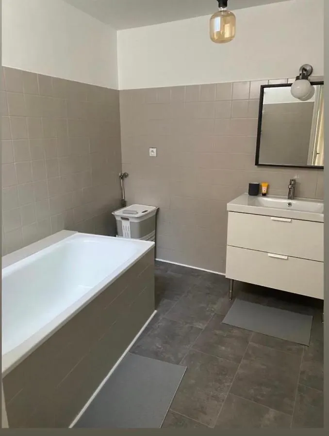 Appartement De Charme Au Coeur Du Centre Ville . Millau 0*,
